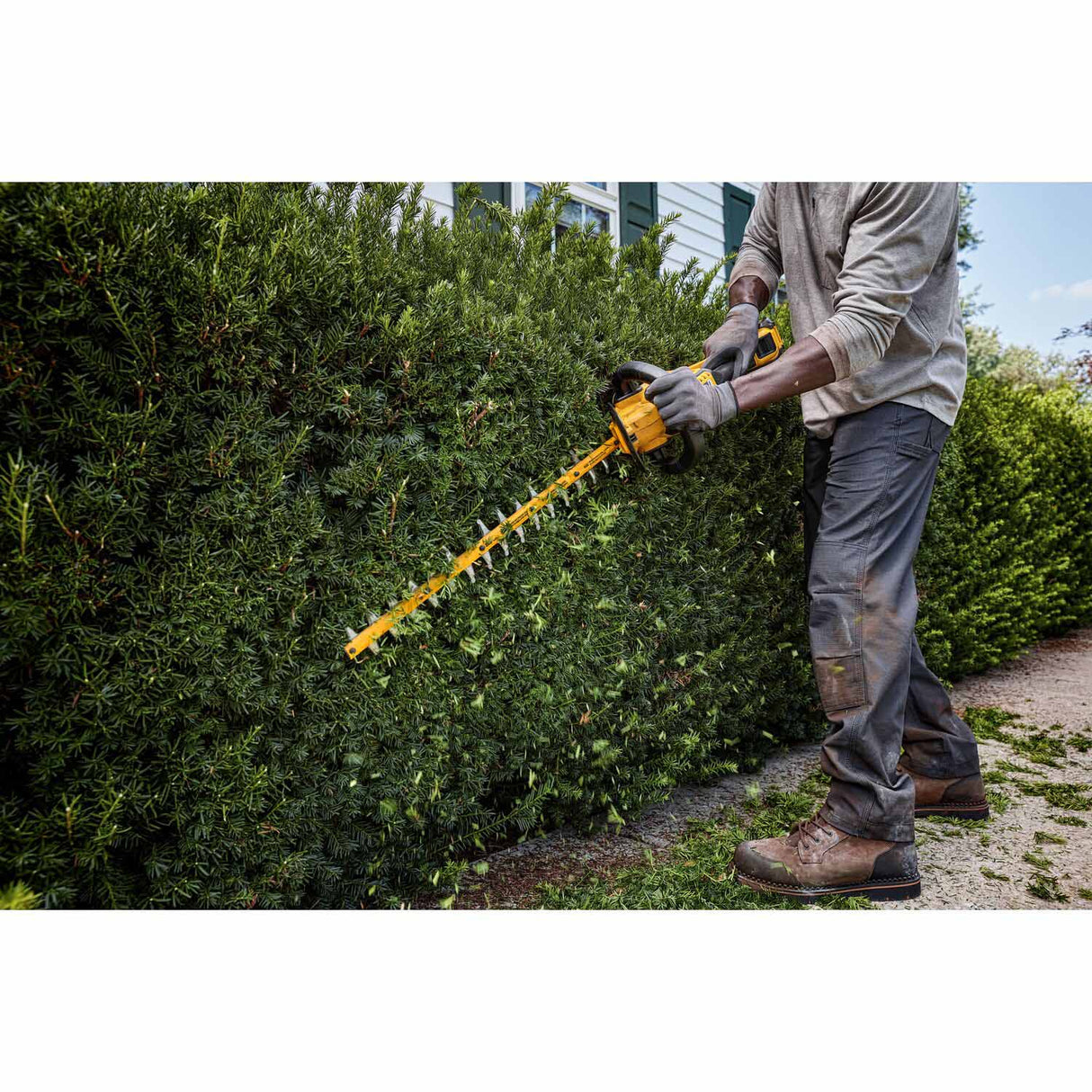 Sell your used Dewalt tools – Get cash for DeWalt DCHT870B 60V MAX* 26 in. Brushless Cordless Hedge Trimmer (Tool Only) at WeBuyTool.com